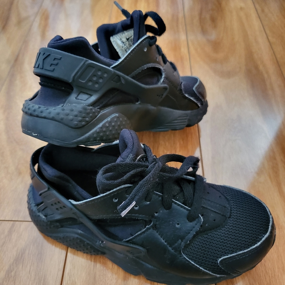 Nike Huarache Kids Running Shoes size 13